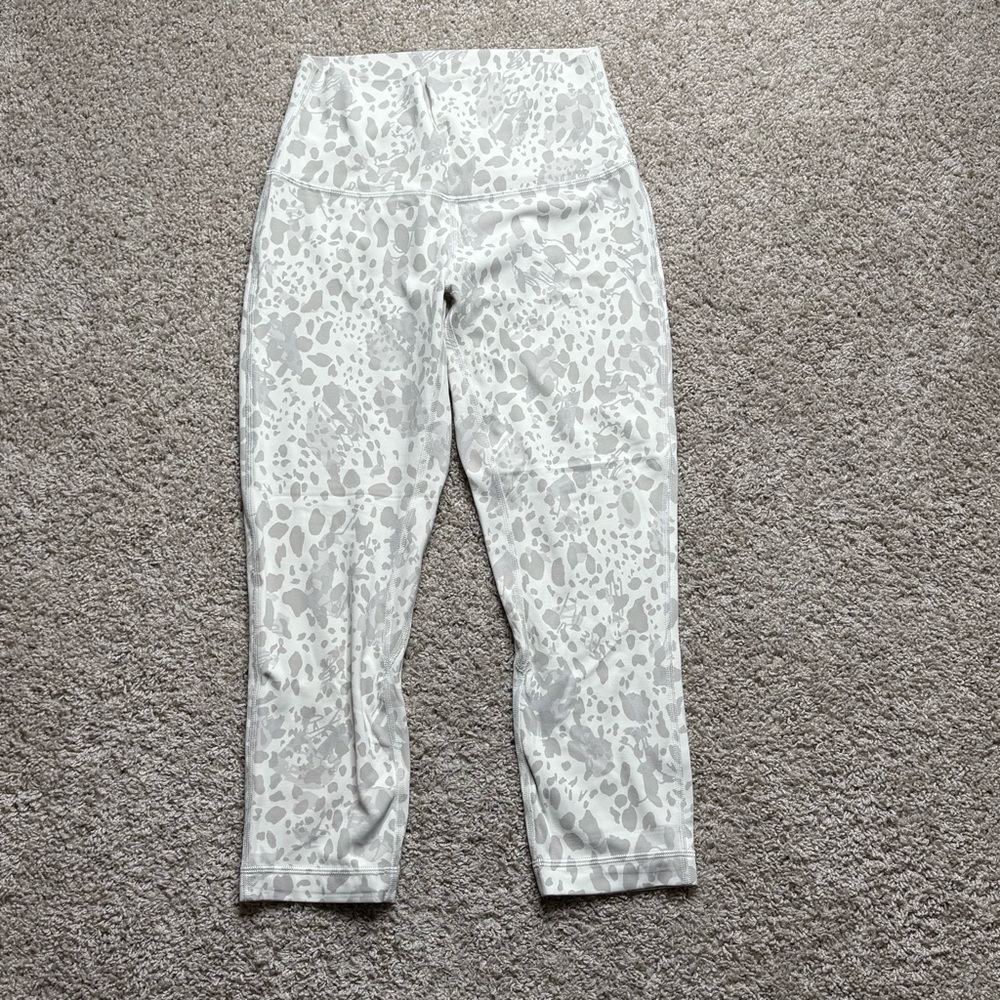 Lululemon Align High-Rise Crop 21"